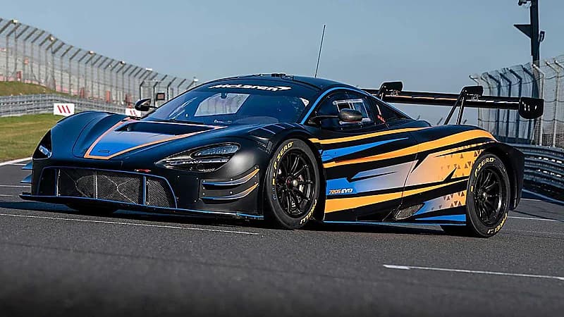 "مكلارين" نترفع الستار عن سيارة 720S GT3 ايفو الجديدة للسباقات بتحديثات مميزة