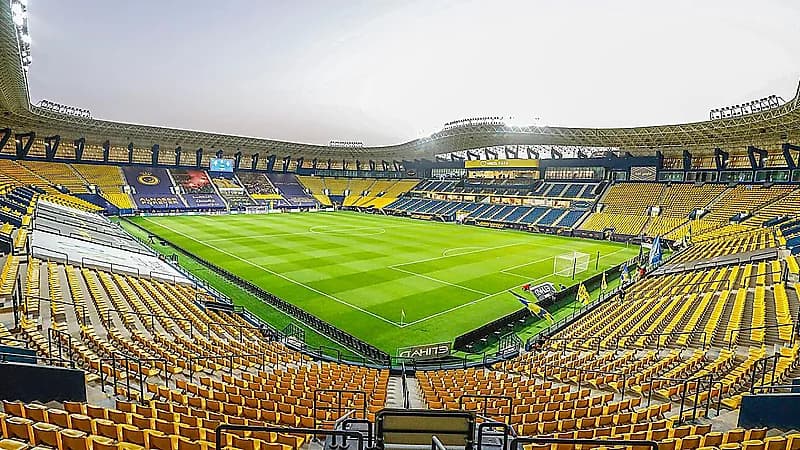 "الوسائل" تفسخ عقد مرسول مع ملعب الجامعة