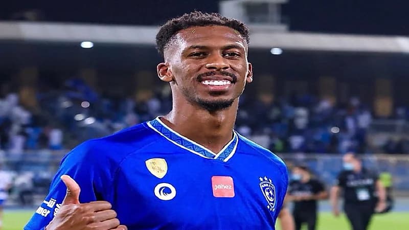 الكشف عن طبيعة إصابة محمد كنو ومدة علاجه