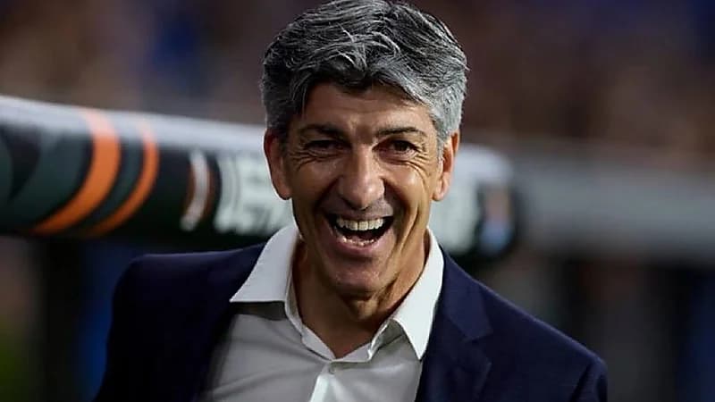 الشباب يفاوض المدرب ألغاوسيل