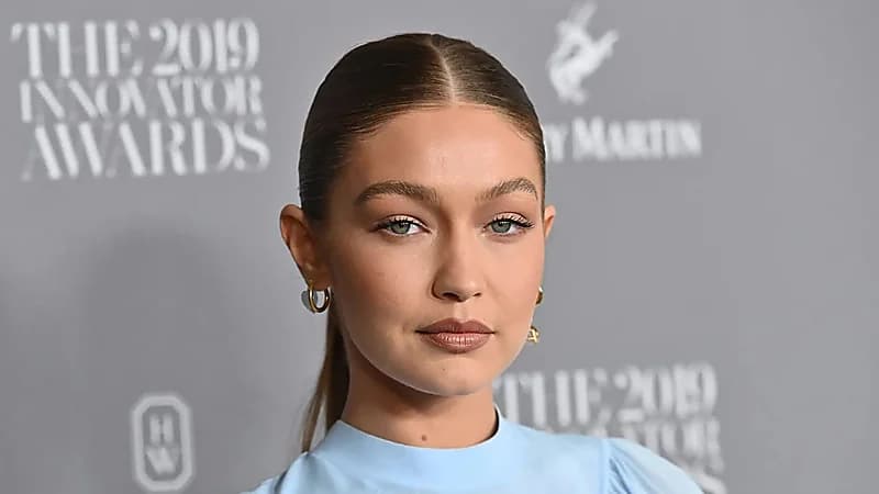 جيجي حديد تكشف عن معاناتها الصحية مع مرض هاشيموتو