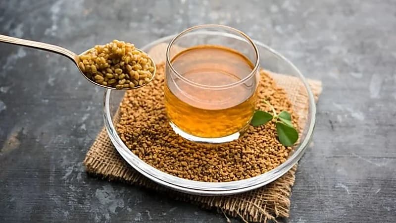 فوائد شرب الحلبة قبل النوم للتخسيس