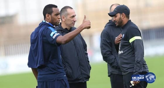 " جونسون" يرد على مطالب استقالته