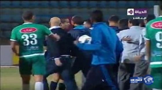 صاحب مطعم يفاجئ  " مارك "  بهذه الصورة