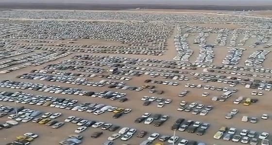 بالفيديو.. سيارات قبيلة قحطان تتضامن مع شيخ قبيلة " الهواجر "