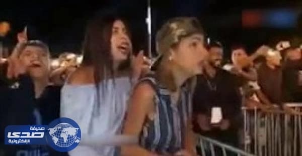 بالفيديو.. تصرفات جنونية لمراهقتين بمهرجان وجدة