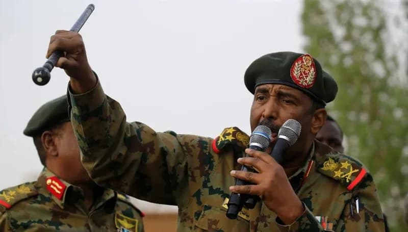 البرهان يحدد موعد إعلان اسم رئيس الحكومة الجديد