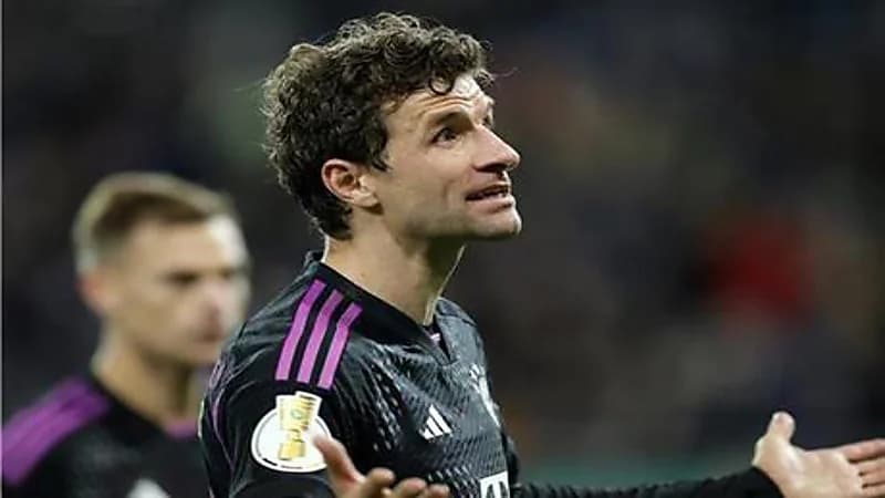 مولر يهاجم زملاءه في بايرن ميونخ لعدم احترام المشجعين