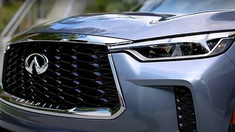 إنفينتي تكشف عن أحدث سياراتها رباعية الدفع