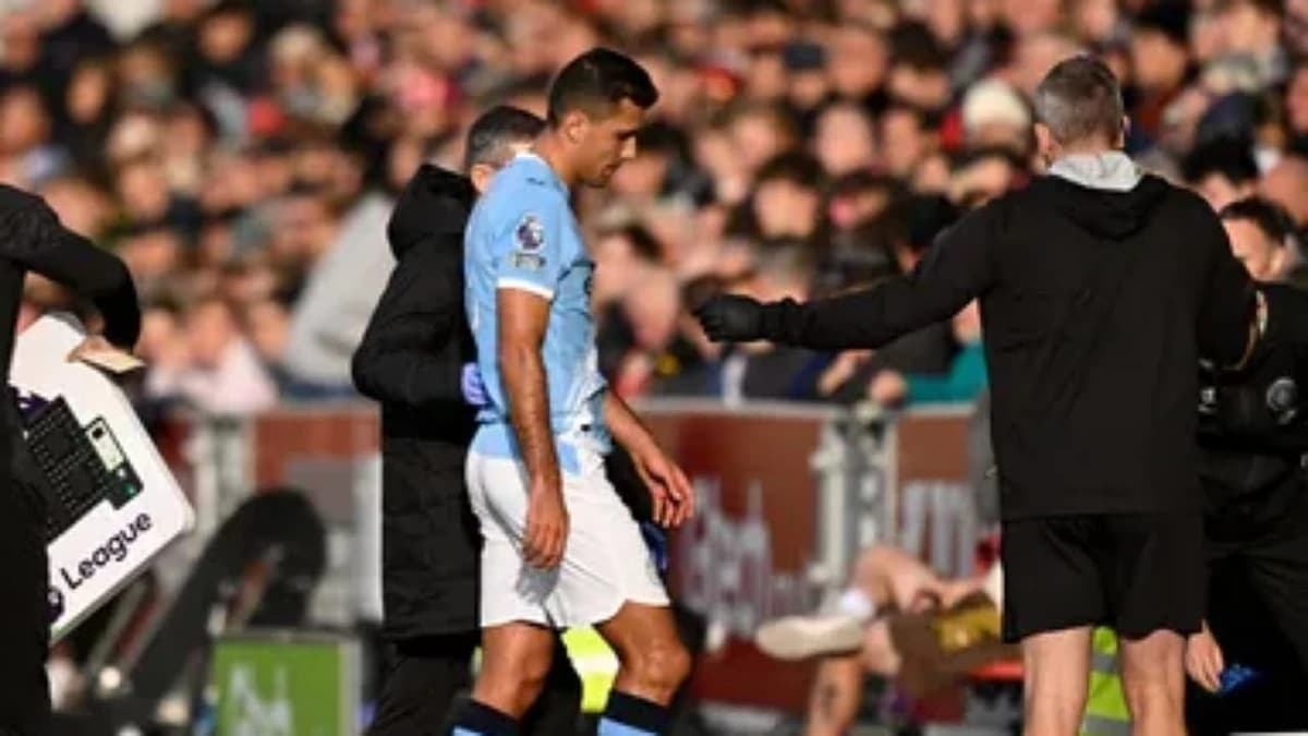 إصابة رودري تثير قلق غوارديولا قبل مباريات فياريال وأستون فيلا