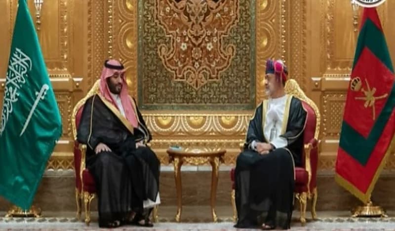 المملكة وعُمان ترحبان في بيان مشترك بالإعلان عن افتتاح الطريق البري العماني السعودي