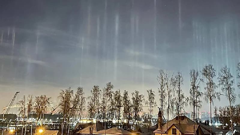 بالصور.. سكان موسكو يشهدون ظاهرة فلكية نادرة بسبب سوء الأحوال الجوية