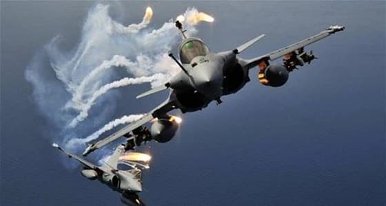 غارات التحالف تستهدف دبابة للحوثيين.. والتقهقر يسيطر على صفوفهم