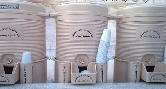 حقيقة فرض الحكومة ضريبة على مياه زمزم