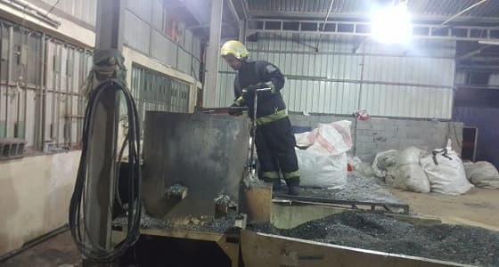 وفاة شخص إثر سقوطه داخل ماكينة تدوير بلاستيك بالمدينة