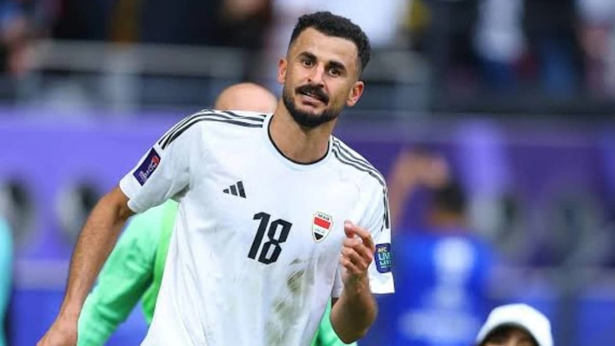 العراق يستعيد مهاجمه أيمن حسين قبل مواجهة الأخضر المصيرية