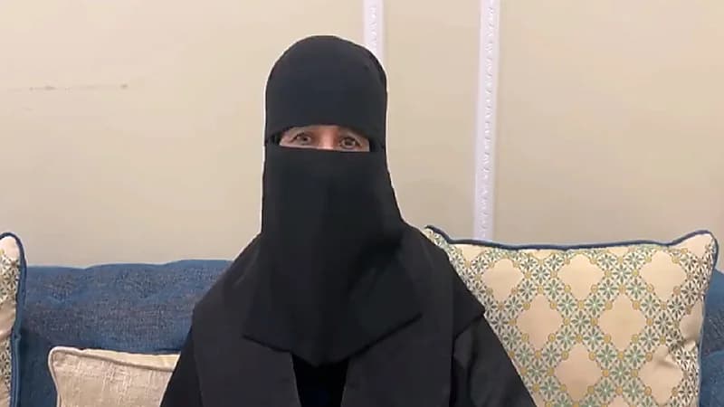 مواطنة تحتفل بتخرجها بعمر الـ 70 عاما .. فيديو