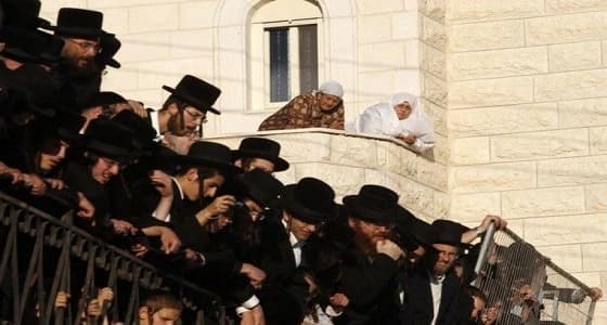 الاعتداء بالضرب المبرح على ضابط بجيش الاحتلال