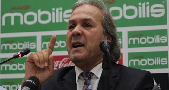 استبعاد مبولحي وفيغولي من قائمة منتخب الجزائر