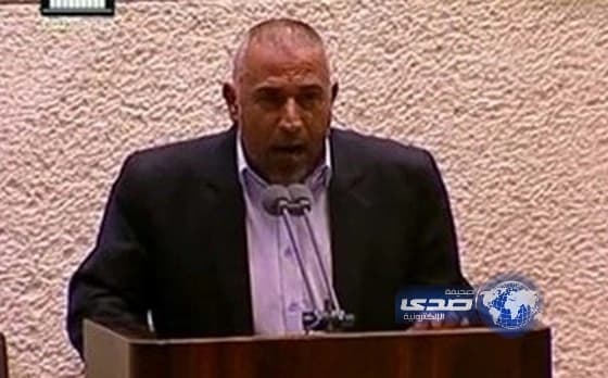 بالفيديو.. برلماني اسرائيلي يقرأ القرآن داخل الكنيست 