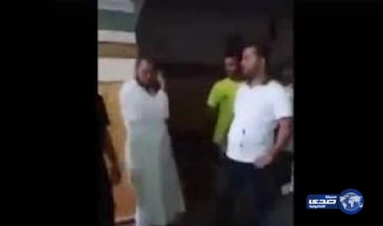 بالفيديو..  ضبط إمام متلبس بممارسة الجنس مع فتاة داخل مسجد