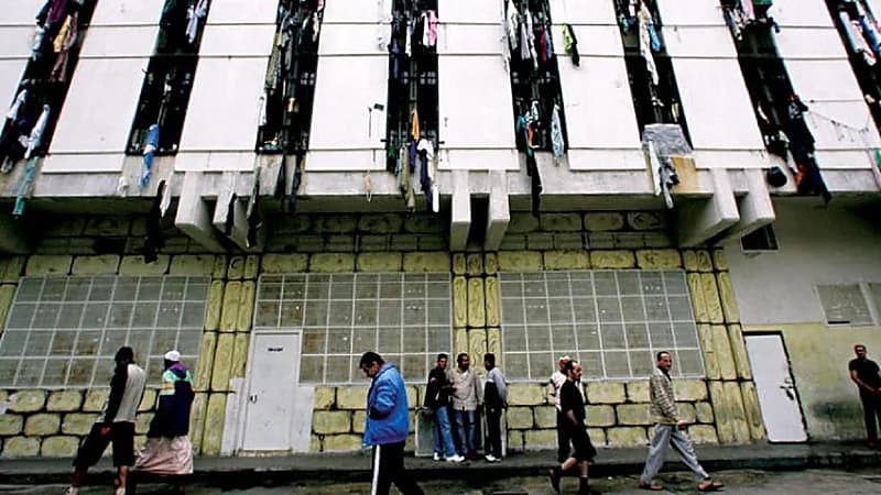 ليست الأولى..فرار 18 نزيلا من أحد سجون لبنان