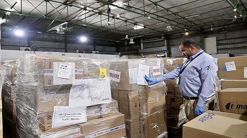 الغذاء والدواء تنهي إجراءات فسح أول شحنة طبية لحجاج هذا العام