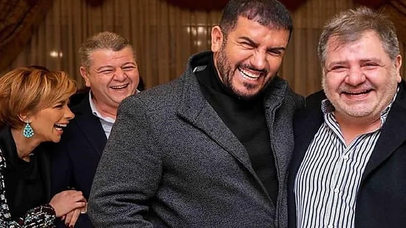 زوج أصالة وطليقها يلفتان الأنظار في مناسبة واحدة