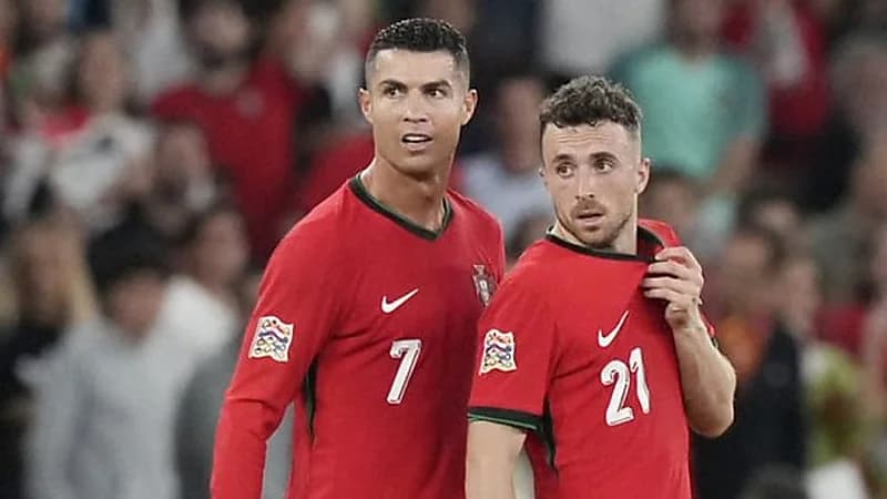 الكشف عن سبب غياب رونالدو عن جنازة جوتا