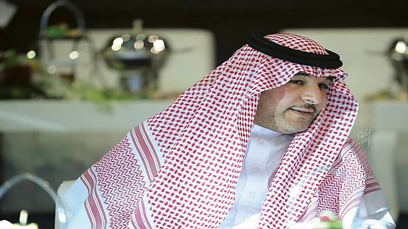 ابن حثلين يوضح أصل العقال وسبب ارتداءه