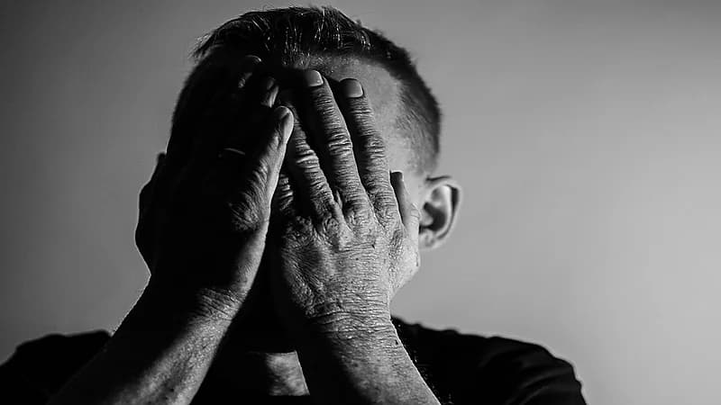 ردة فعل زوج اكتشف خيانة زوجته له مع ابن عمه