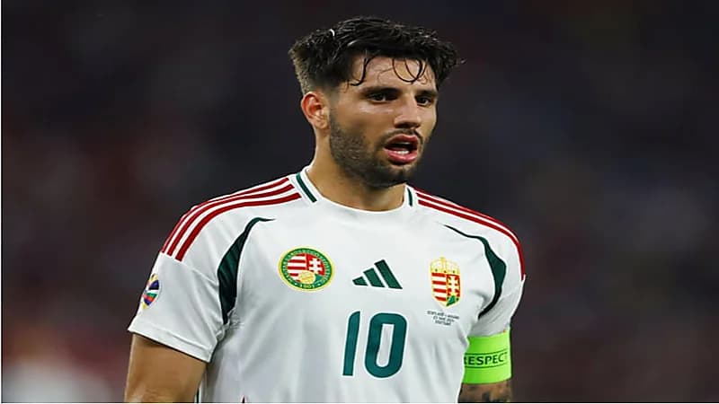 نجم ليفربول الإنجليزي يقع في حالة إنهيار بعد إصابة فارجا.. صور