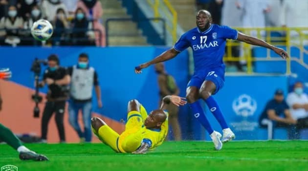 الكشف عن إصابة موسى ماريجا بعد ضربة مدافع النصر العنيفة