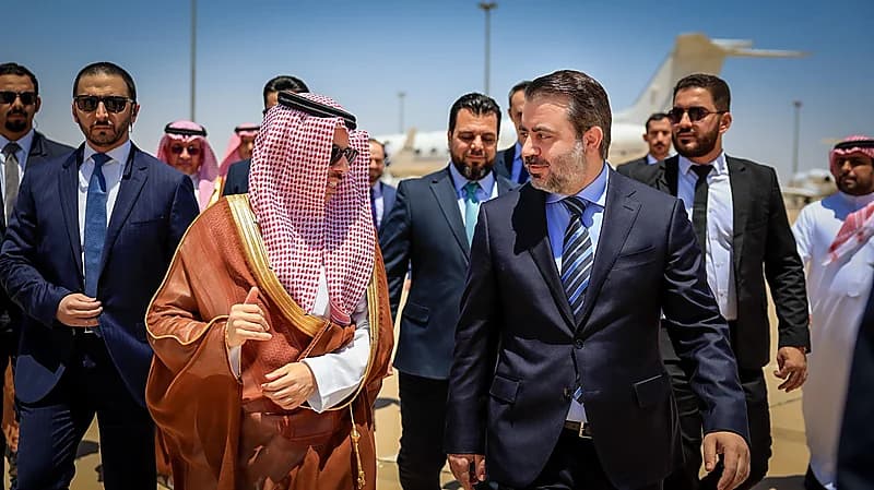 شاهد.. لحظة وصول فريق رالي داكار إلى الرياض