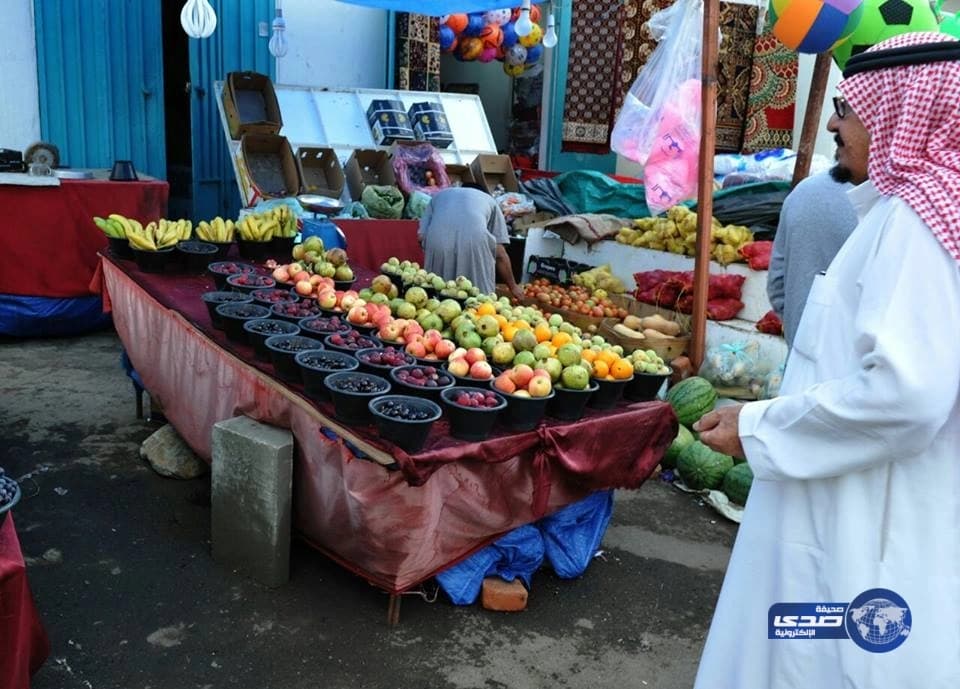 شاهد.. بكاء هند البلوشي على الهواء بعد ذكر الخلاف مع شقيقتها مرام 