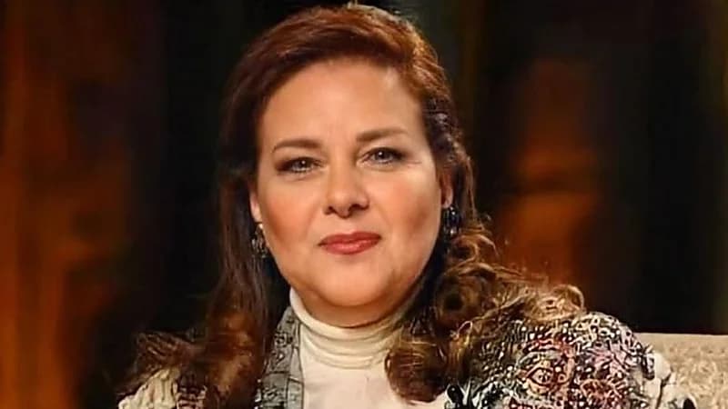 أسرة دلال عبدالعزيز تنفي شائعة وفاتها