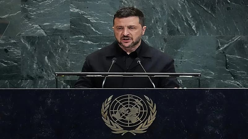 زيلينسكي: روسيا هي من ترفض وقف النار