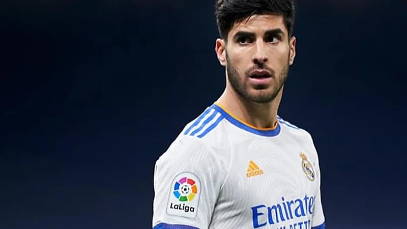 أسينسيو يلمح بالانتقال إلى مانشستر يونايتد