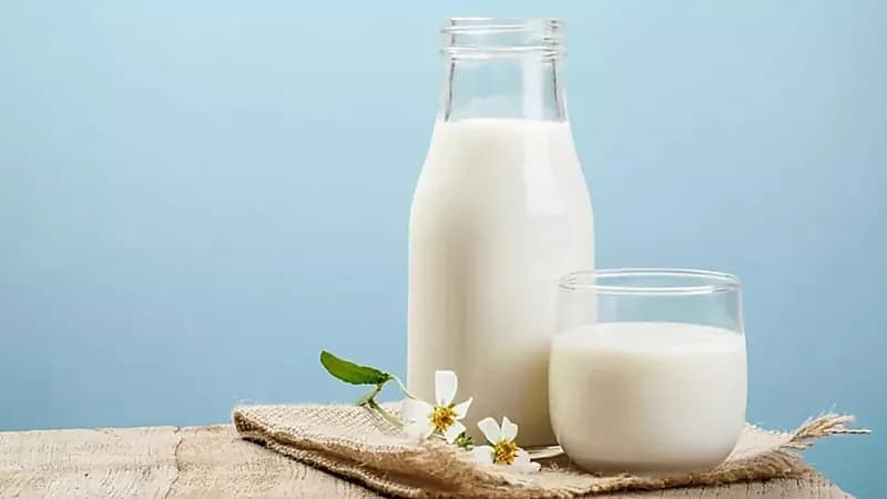 "الحليب" تسبب في زيادة طول ووزن بعض البشر