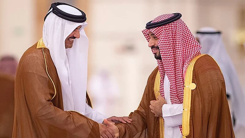 حديث أخوي بين ولي العهد وأمير قطر..فيديو