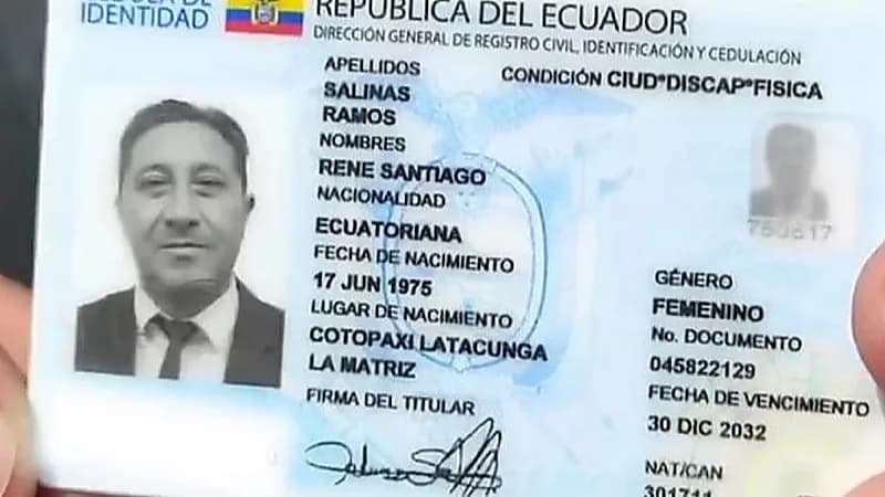 رجل يغير جنسيته لأنثى ليكسب حضانة ابنتيه