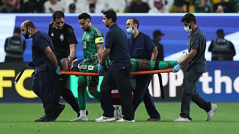 نقل كادش إلى المستشفى عقب إصابته