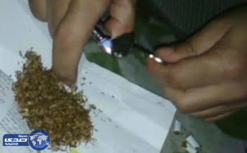 بالصور.. ضبط ثلاثة مروجين للكيف عبر سناب بينهم امرأة