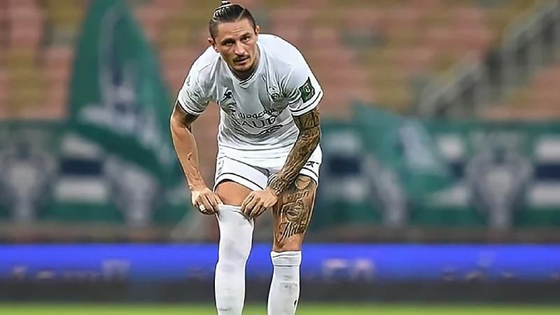 الأهلي يبحث عن بديل فيجسا