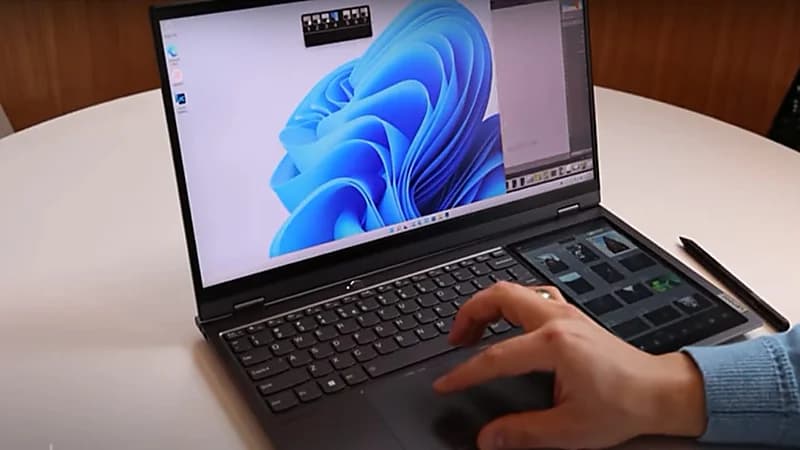 شركة Lenovo تكشف عن حاسب محمول مطور بعدة شاشات