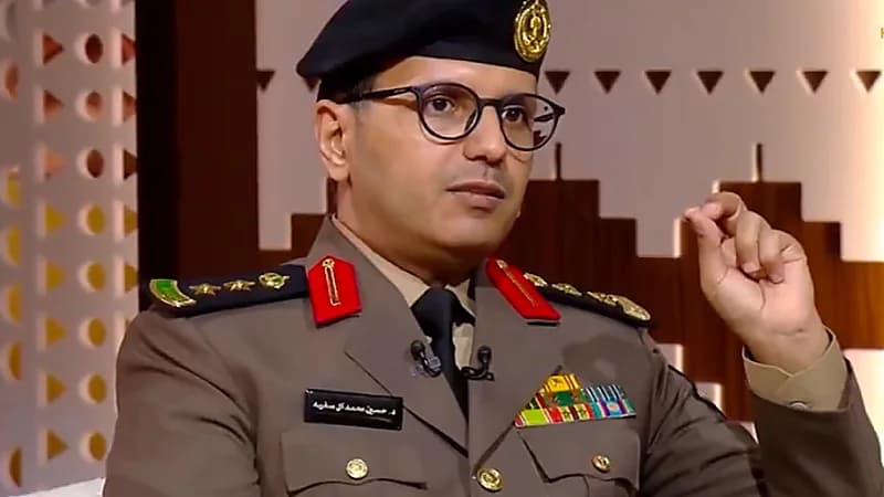 خبير جنائي يكشف عن قصة سرقة غامضة استهدفت صرافًا آليًا .. فيديو