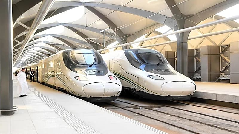 وقوع حادث داخل حرم سكة قطار الحرمين السريع بجدة