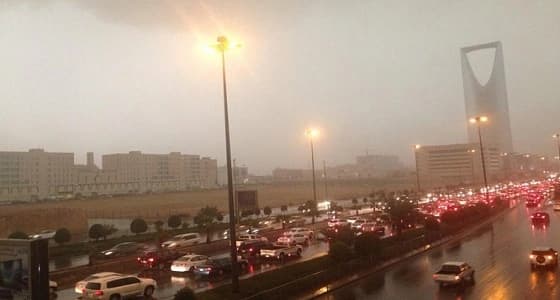 غدًا.. أمطار وغبار على أنحاء المملكة