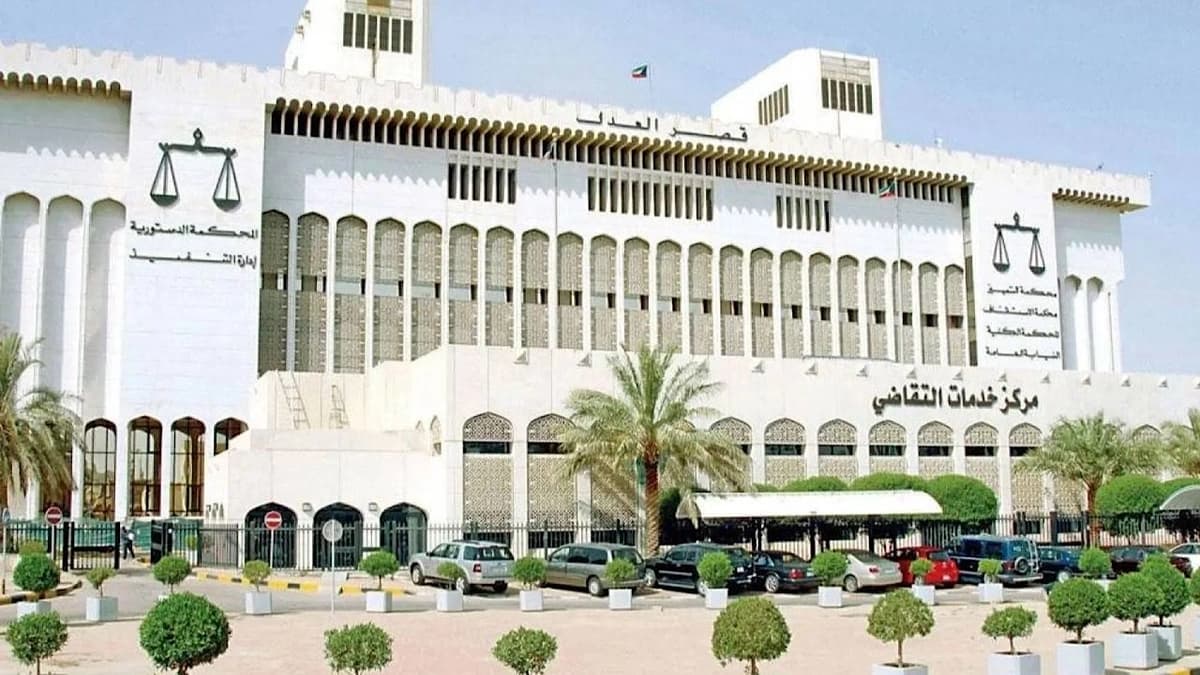 حبس فتاة 4 سنوات لابتزازها شابًا بادعاء كاذب بهتك عرض بالكويت