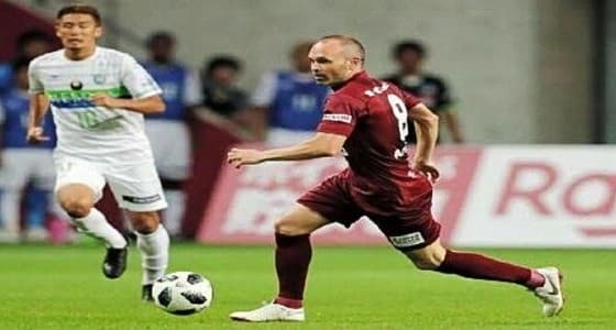 إنييستا وتوريس يخطفان الأنظار بعد انضمامهما للدوري الياباني